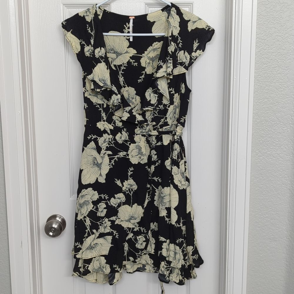Free people French Quarter wrap minidress, size S